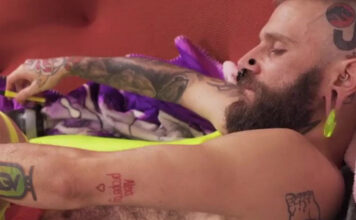 French Tattoo Artist Verso Pleases Fisting Star Axel Abysse 6