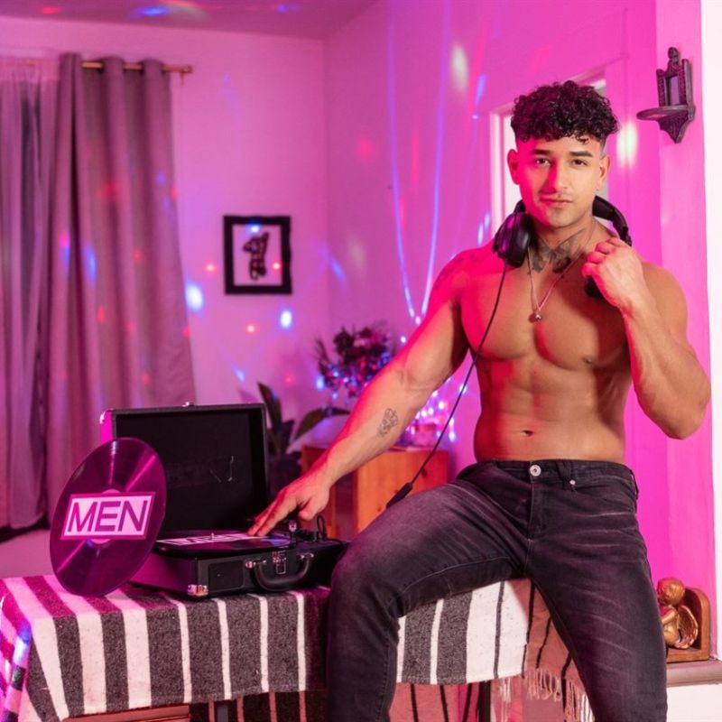 Blowing The DJ: Kenzo Alvarez & Troye Dean