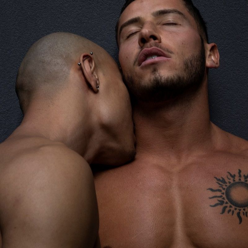 Muscle Worship: Johnny Bronco, Jake Daniels & Caged Jock 1