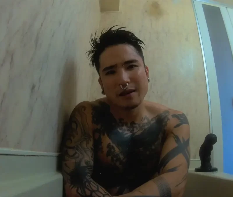 Yoshi Kawasaki Does Dirty Things In The Shower 4