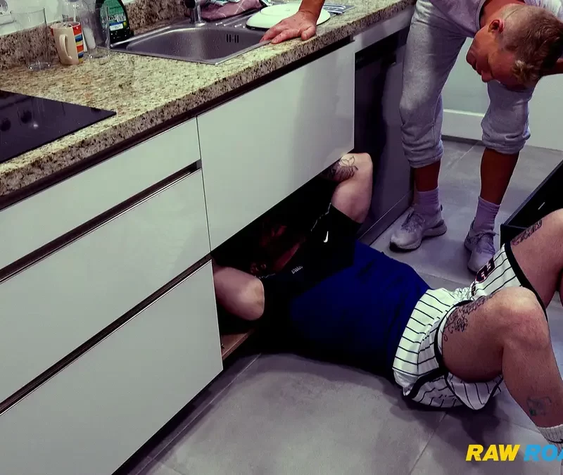 Aaron Mark Gets Fucked By Hot Plumber Manuel Scalco