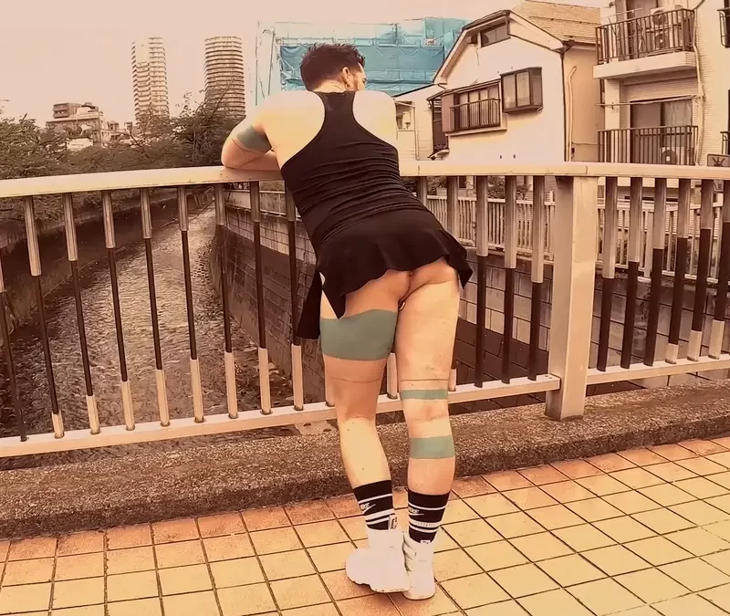 Flasher: Axel Abysse & Yoshi Kawasaki – Double Fisting