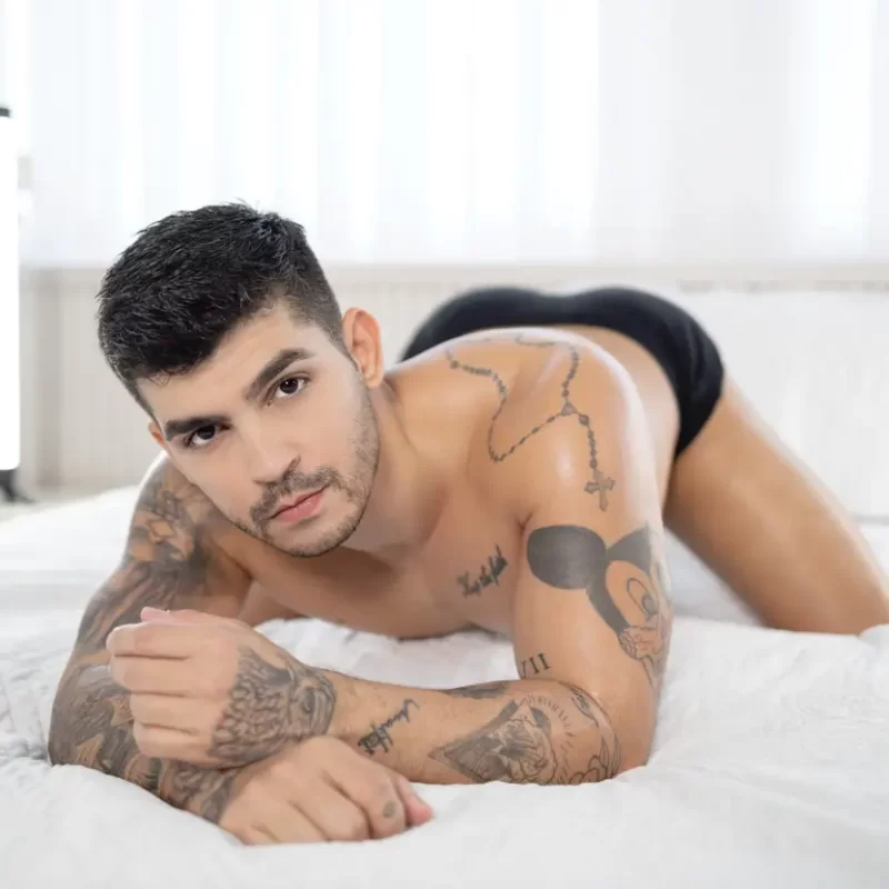 Yuri Oberon & Vitor Alves - Bareback For Naked Sword 5