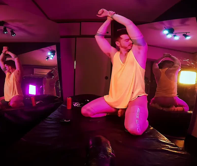 Axel Abysse - Anani 22: The Huge Dildo