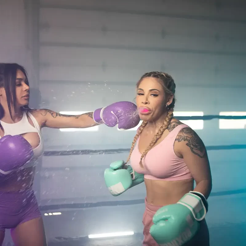 Bare-Knuckle Fucking: Eva Maxim & Laura Fox 3