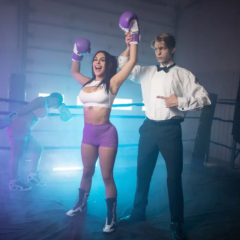 Bare-Knuckle Fucking: Eva Maxim & Laura Fox 4