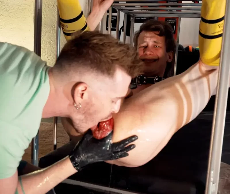 Pup Davey & Axel Abysse Use Each Other's Fisting Cunts 5