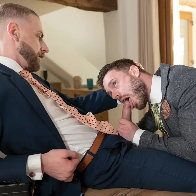 Strong Suit: Manuel Reyes & Zac Johnson – Raging Stallion 5