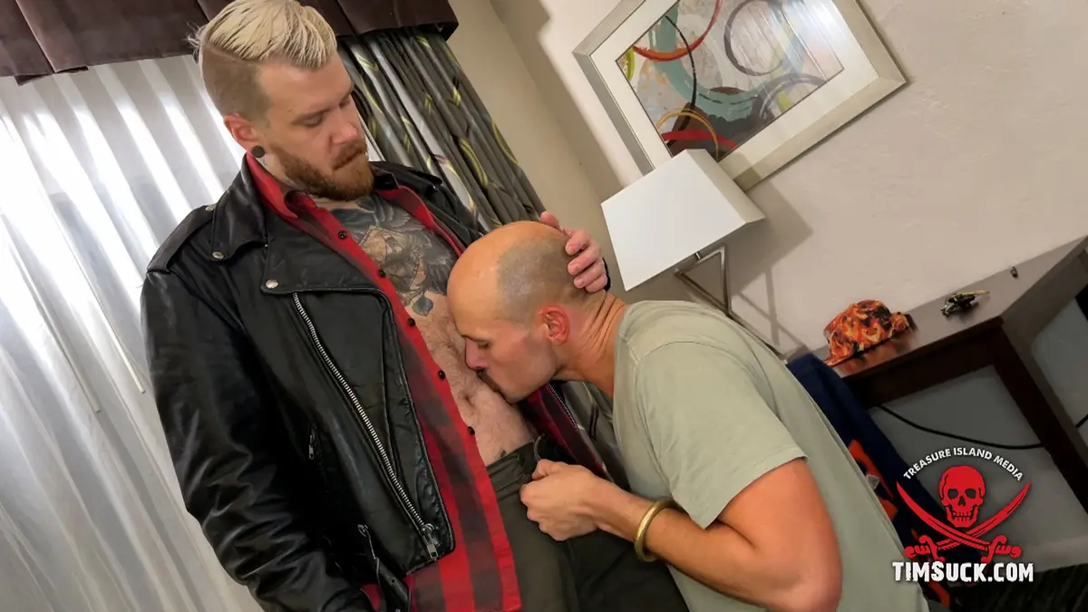 JC Powers Eats Cum From Jackson Fader's Devil Dick