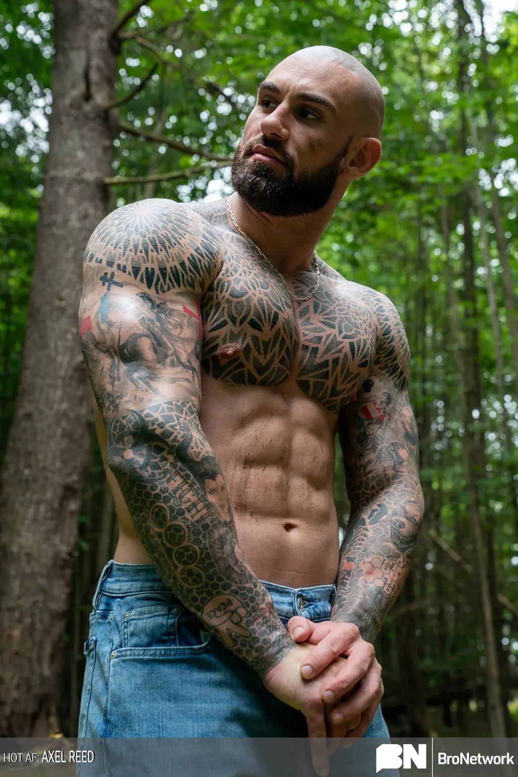 Meet The Extremely Sexy Lumberjack Axel Reed 4
