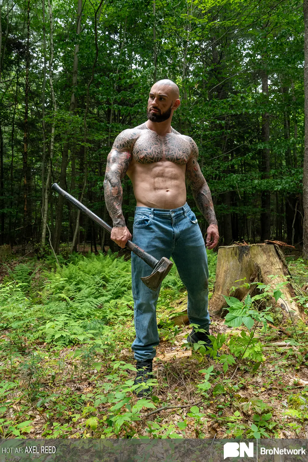Meet The Extremely Sexy Lumberjack Axel Reed 6