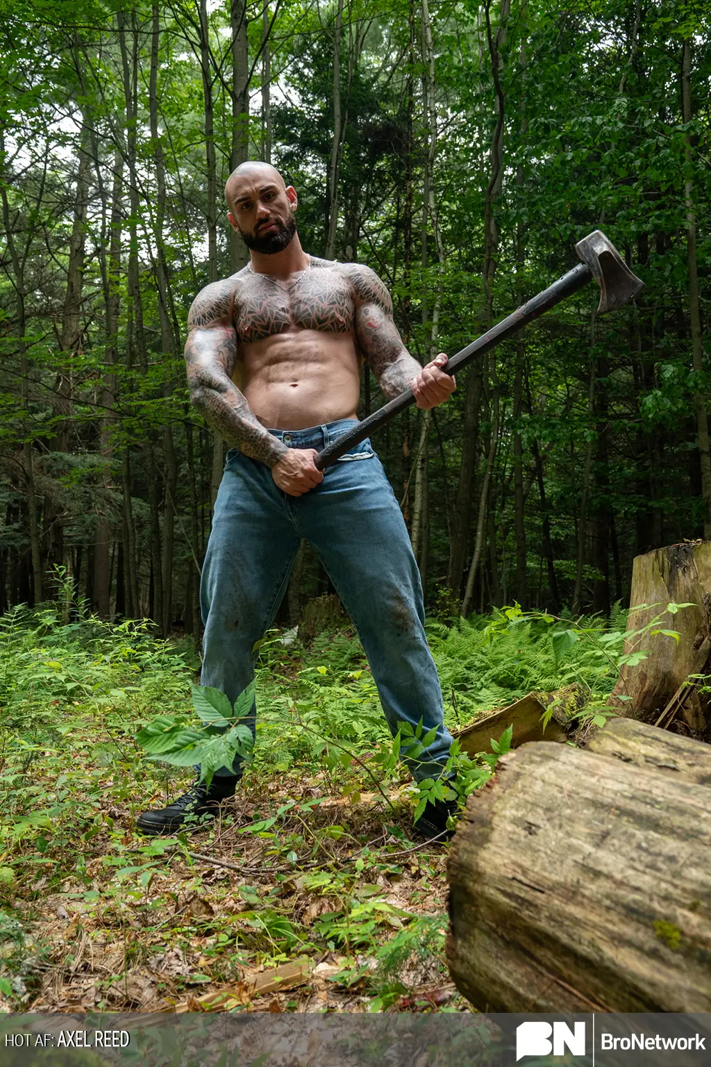 Meet The Extremely Sexy Lumberjack Axel Reed 7