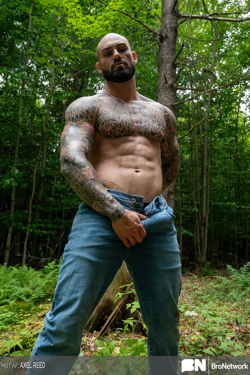 Meet The Extremely Sexy Lumberjack Axel Reed 9