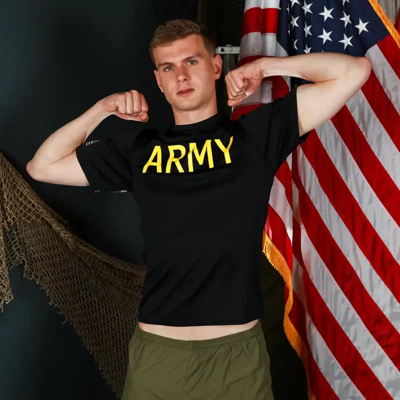 Soldiers Flip Fuck: Jeremiah Cruze & Mick Marlo 1