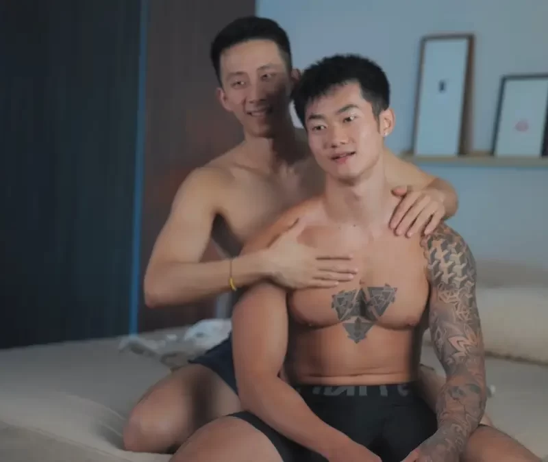 Warm Hands: Vincent Tang & Tyler Wu