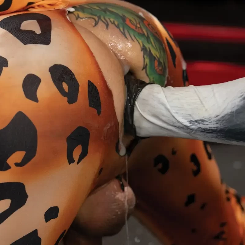 Zac Snow Penetrates Archer Croft's Super Hole With a Fist 10