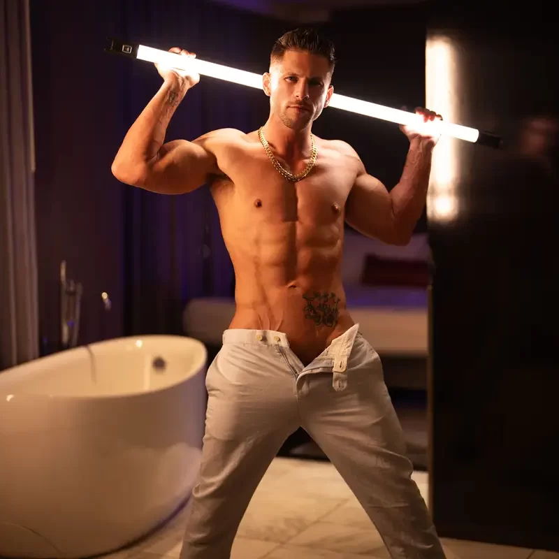 Hotel Hookup: Alpha Wolfe & Roman Todd 4