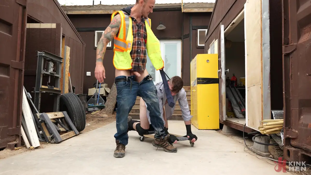 Construction Worker Christian Wilde Teaches Buck Richards a Lesson 4