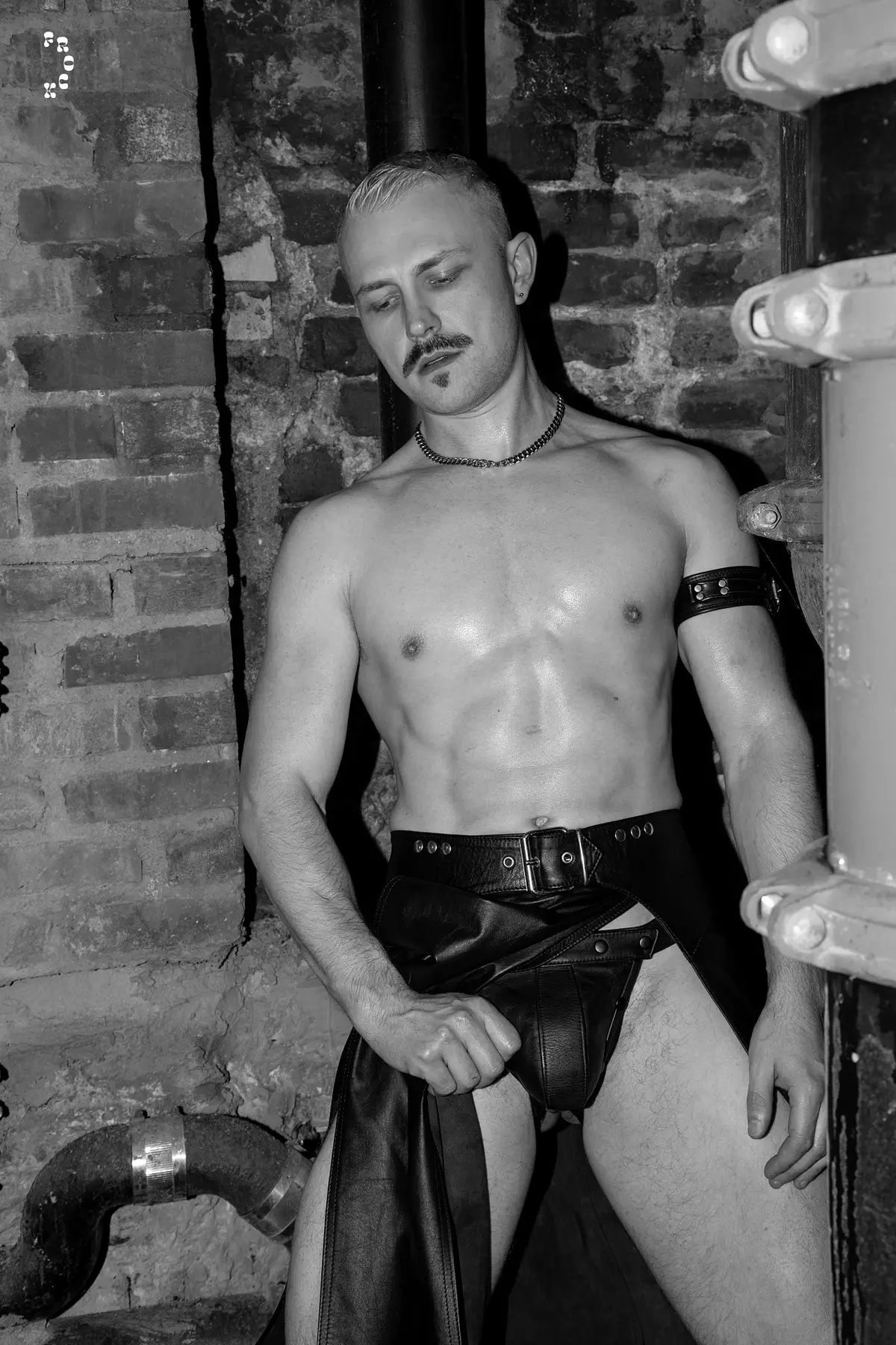Meet Sir Leo Rush In The Leather Dungeon 9