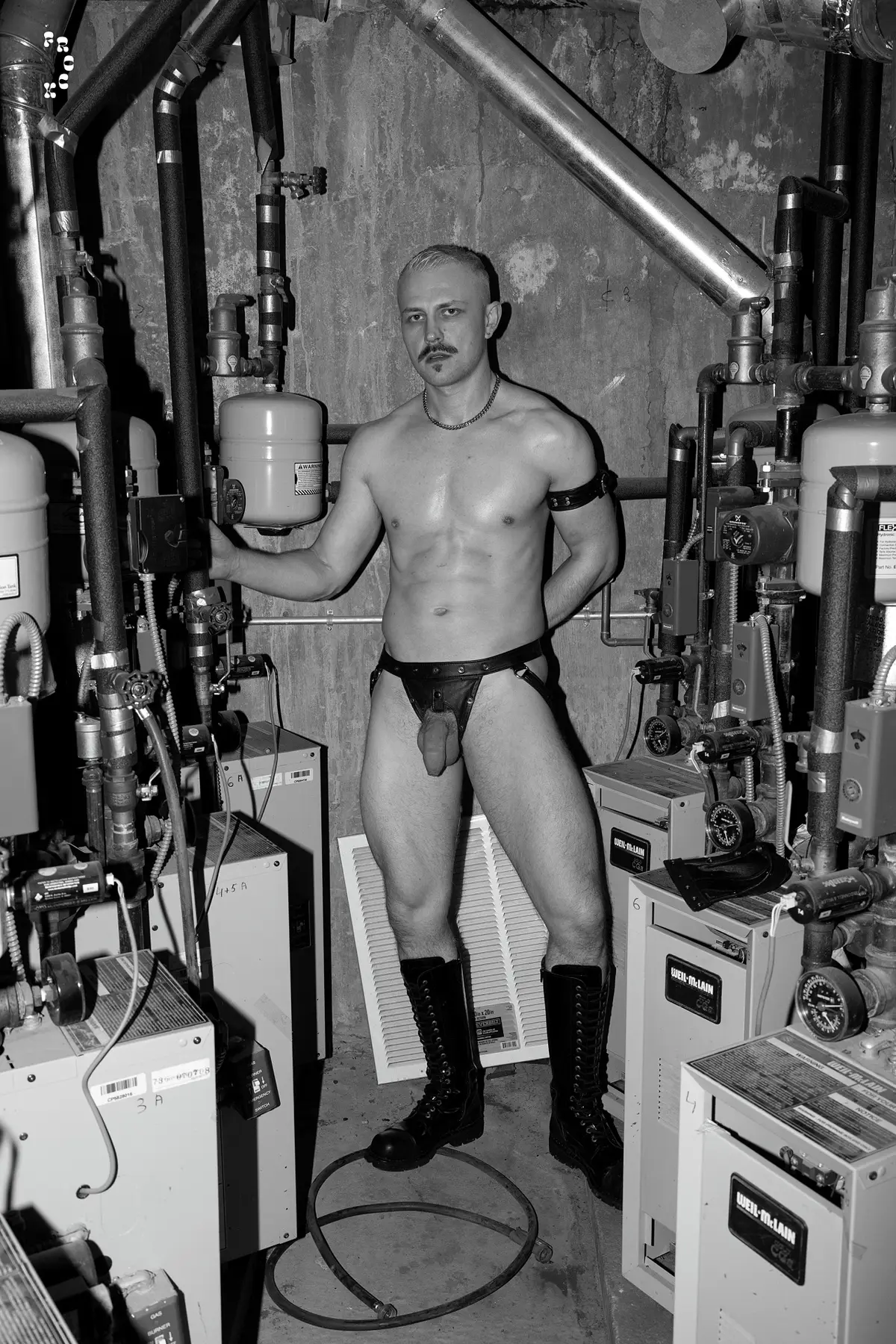 Meet Sir Leo Rush In The Leather Dungeon 4