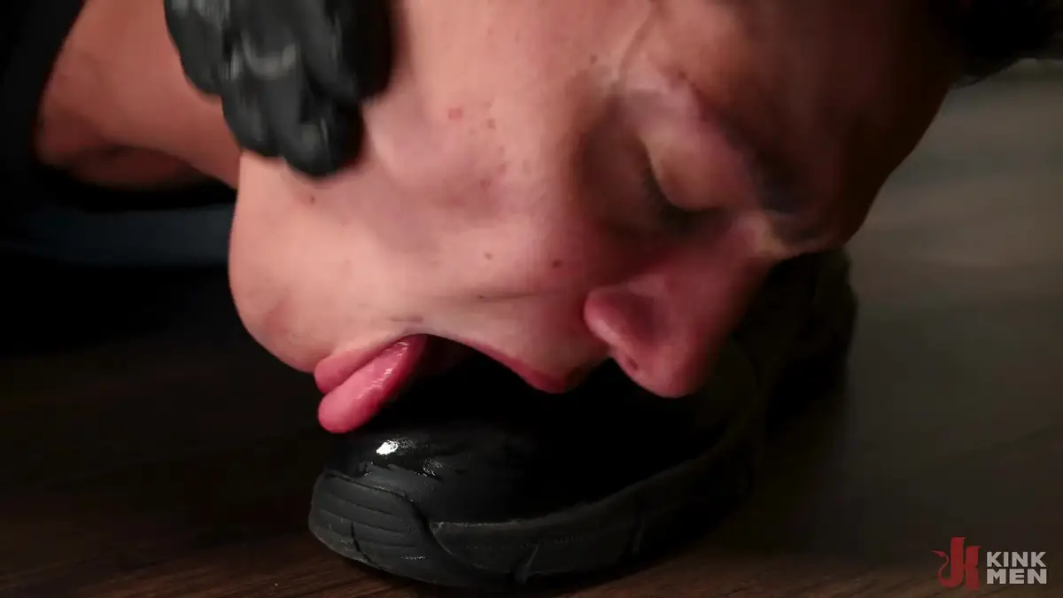 Benvi Pays Off His Debt To Ian Holmes in a Painful But Enjoyable Way 2