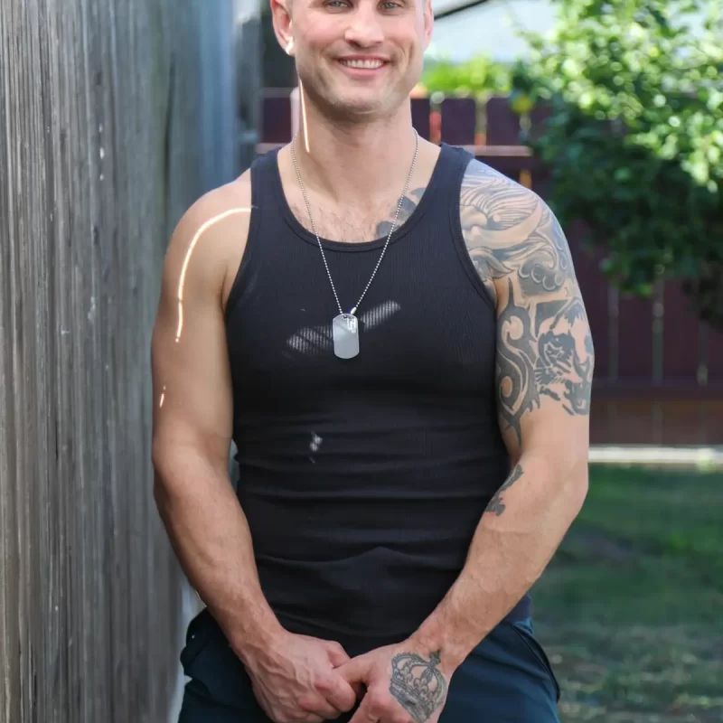 Blain O'Connor Submits To Commander Derek Kage