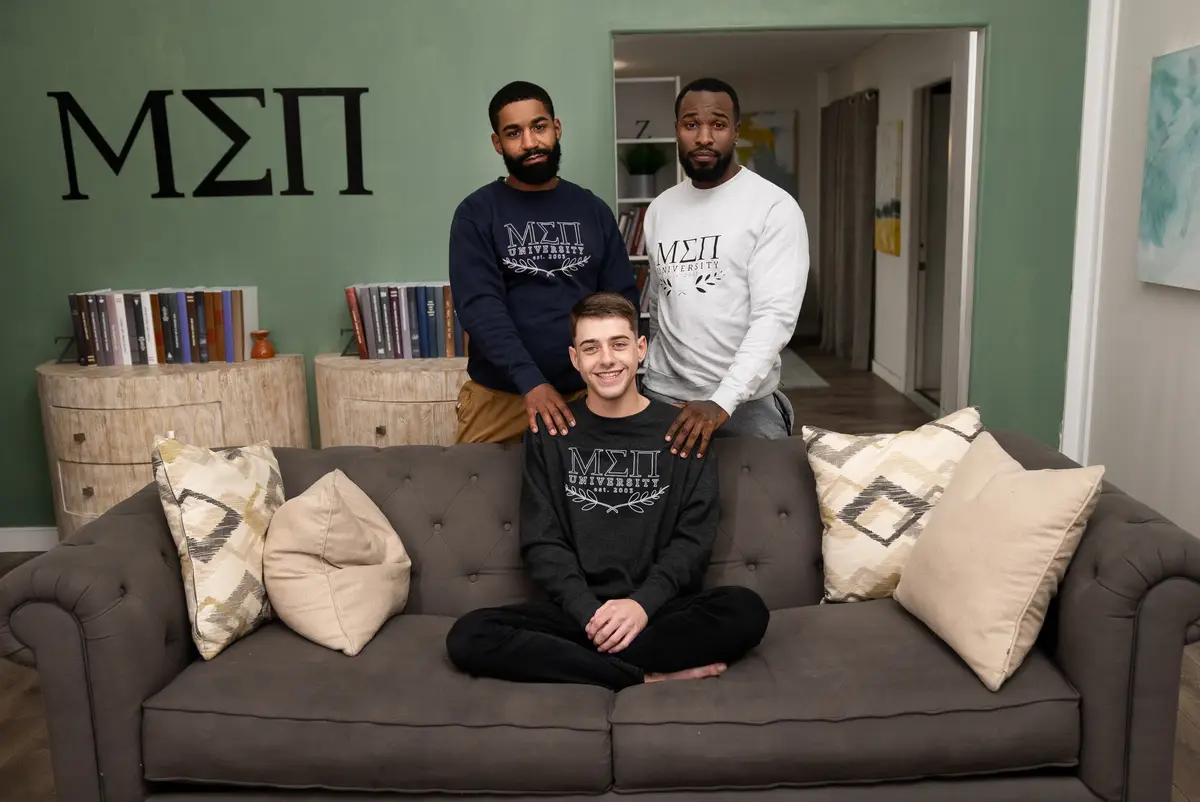 Joey Mills In The Middle - Part 1 With Denzel 10