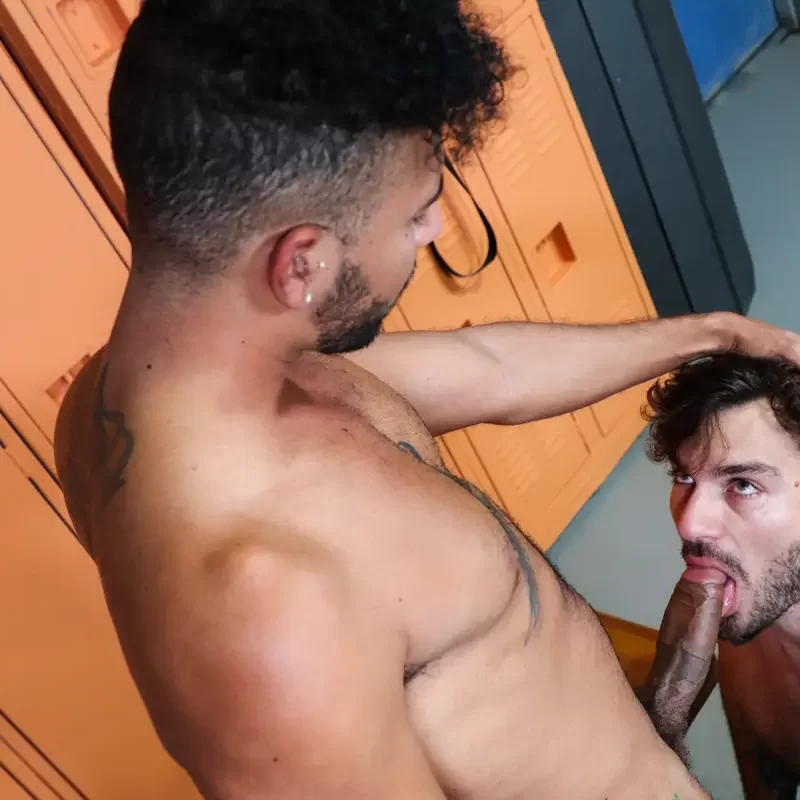 King Cuba Shows Aiden Tyler What King Size is All About 4