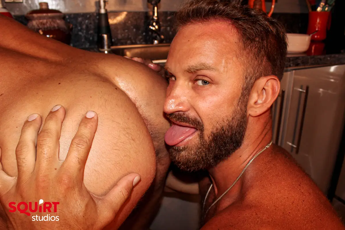 Bruce Jones & Sumner - Cream My Hole 7