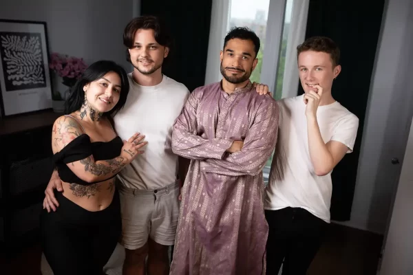 Indian Hunk Wants My Ass: Benny Fox, Enzo Muller & Raj 3