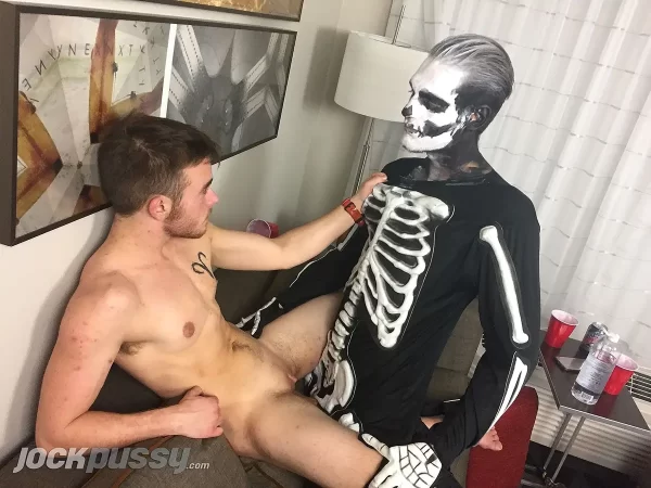 JockPussy Halloween With Luke Hudson & Zack Grayson 4