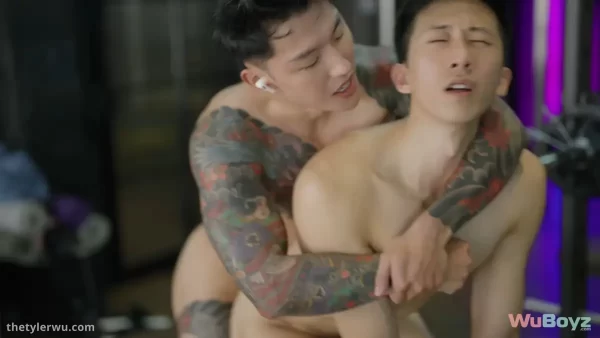 Bodybuilder Chiang Gogo Bangs Tyler Wu In The Gym 7