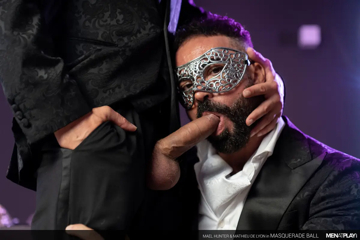 Mael Hunter & Mathieu De Lyon In Masquerade Ball 6