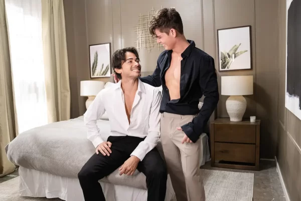 Ashton Summers Fucks Seth Peterson During A Business Trip 3