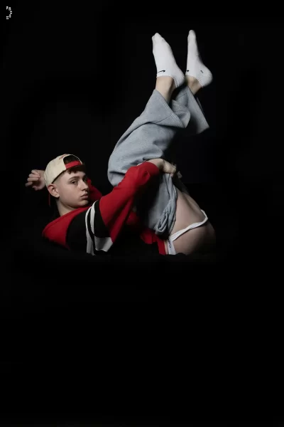 Twinky Superstar Archie With A Hot Solo For Frock The World 2