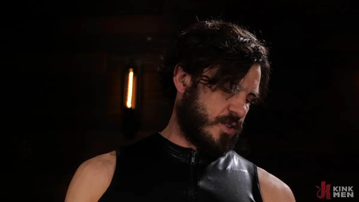 Damaged Bttm Uses Vander Pulaski In The KinkMen Basement 1