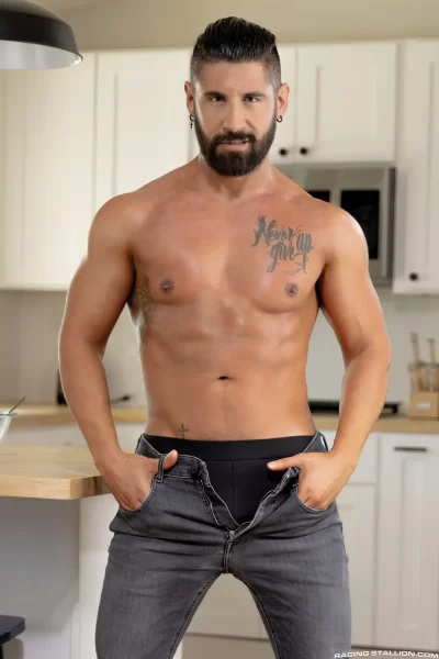 Justin Jett & Johnny Donovan Exchange Sex Recipes