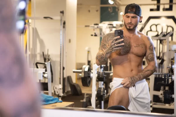 Pumping The Gym Bro: Parker Savage & Jay Wu 5