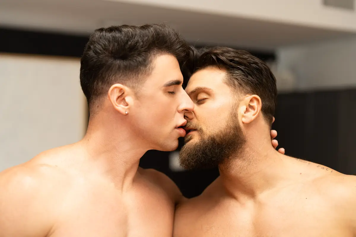 Sean Cody: Heath Halo & Victor Vivone - Bareback 8