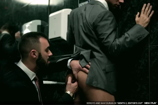 Restroom Fling With Xavi Duran & Sergyo Caruso 7