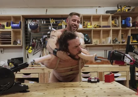 Johnny Ford Torments “His Customer” Vander Pulaski Johnny Ford Torments "His Customer" Vander Pulaski 6