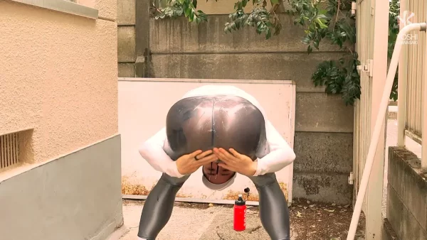 Piss & Jerking Off: Yoshi Kawasaki's Risky Solo 4