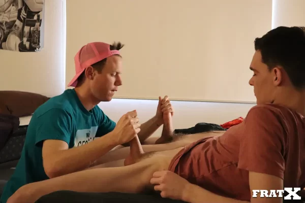 Garret Davis' Cum-Dripping Foursome At FratX 5