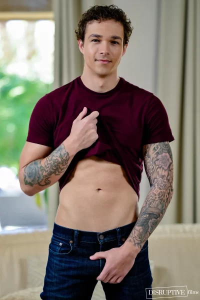 On The Edge: Carter Woods & Jayden Marcos Bang Ty Santana Gay Porn