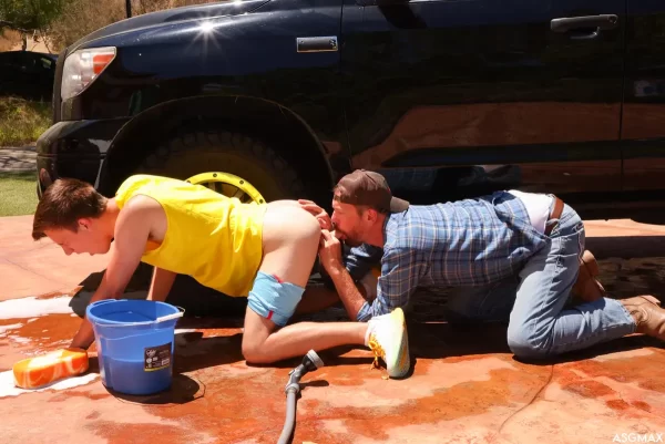 Carwash: Zac Steele Cleans Ryan Landers Gay Porn 6