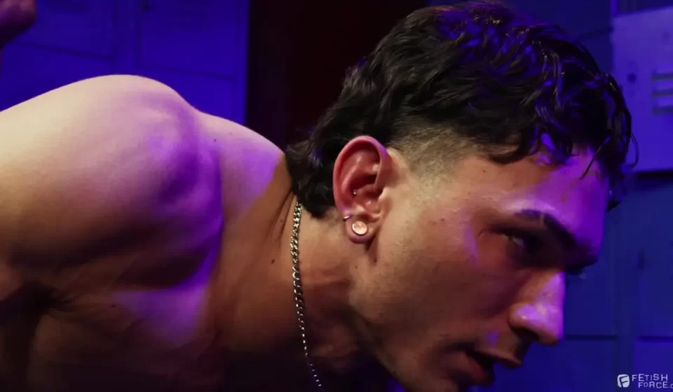 Siren Santiago & Andre Bedford - BDSM Encounter II Gay Porn