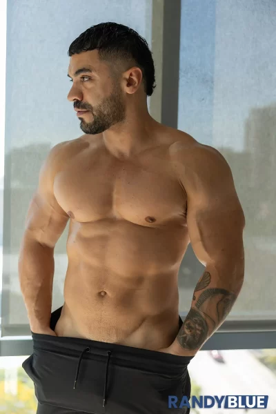 Arad Winwin Returns To Randy Blue To Top Lucas Scott Gay Porn 1