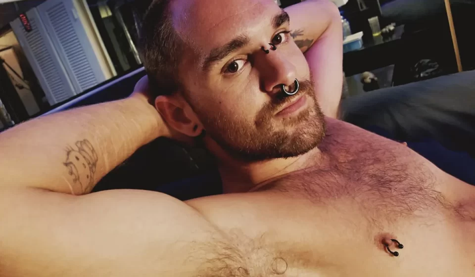 Hairy & Pierced Stud Jerks Off At Alternadudes Gay Porn
