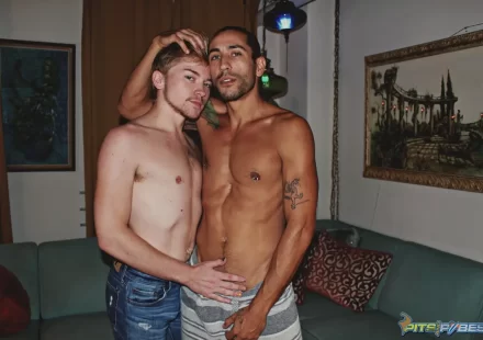 Pits & Pubes: Zacc Andrews Bottoms For Jace Pits & Pubes: Zacc Andrews Bottoms For Jace Gay Porn