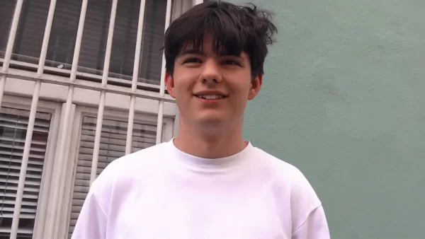 Czech Hunter 816: Ondrej Earns Money for a New Phone Gay Porn